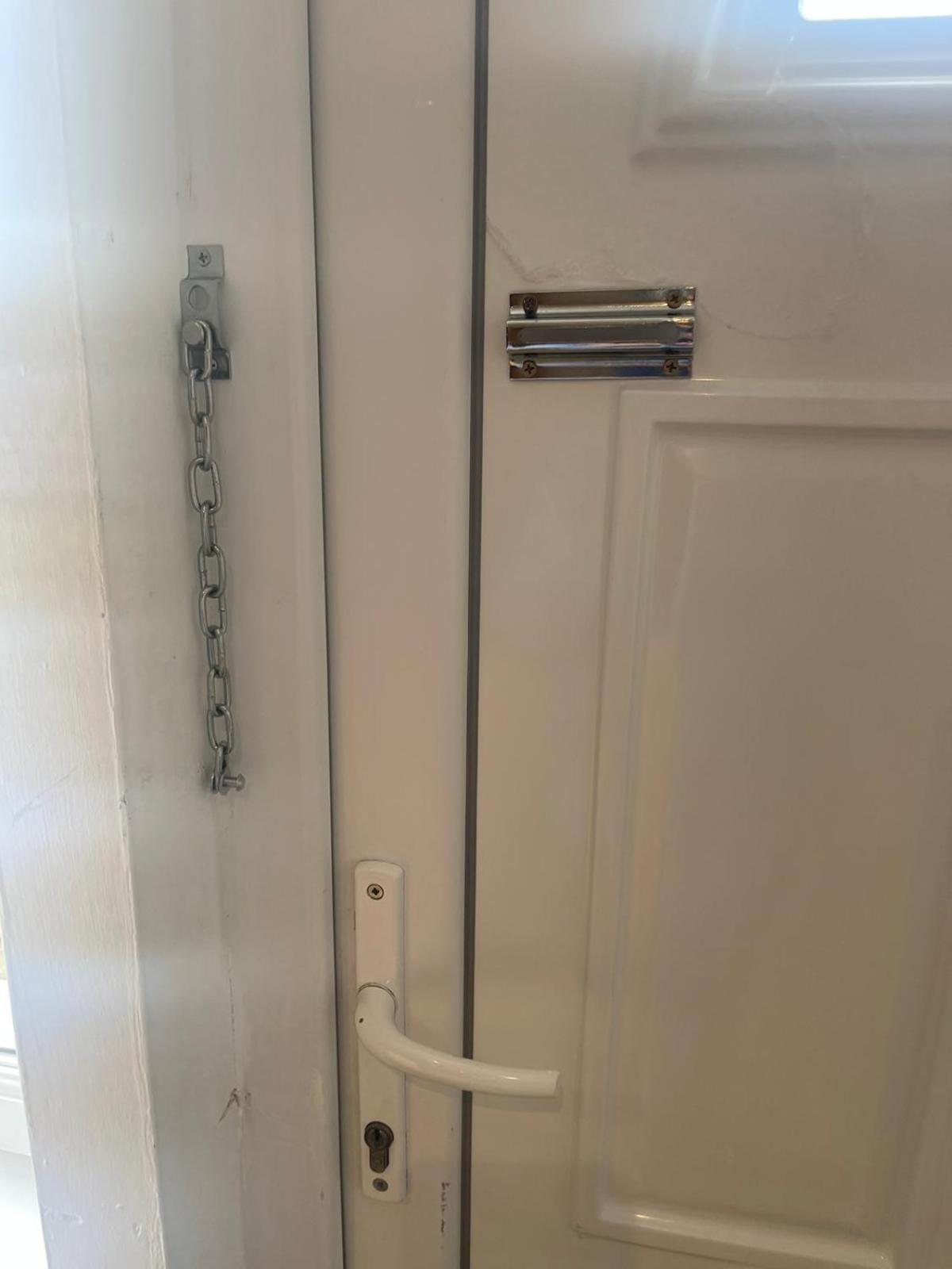 One Bedroom In Spacious Bungalow, Free Parking & Private Entrance EDI Exterior foto